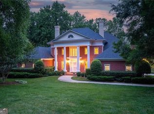 585 Mount Vernon Rd, Sandy Springs, GA 30327