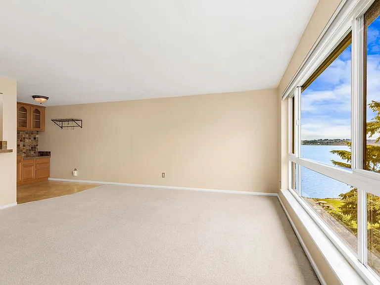 6225 Lake Washington Blvd NE #406 — Photo 10