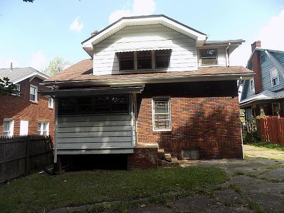 2nd image of 523 W Judson Ave