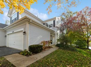 1848 Lucylle Ct, Saint Charles, IL
