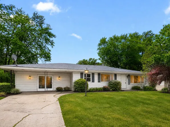 766 Fremont Rd, Valparaiso, IN 46385