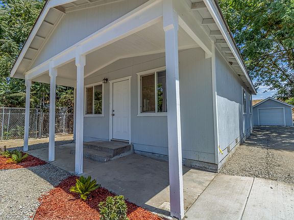 3rd image of 124 Hermosa Ave