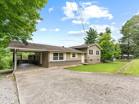 2nd image of 561 Robinson Dr