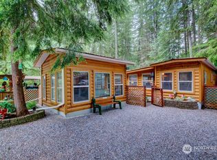 140 Six Chanterelle Dr, Deming, WA 98244