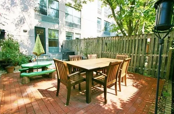 Rented by R New York | media 18