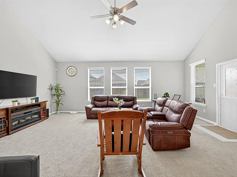 21319 Tropisea Dr — Photo 10