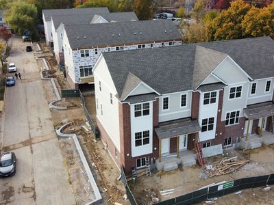 184 N East River Rd, Des Plaines, IL, 60016