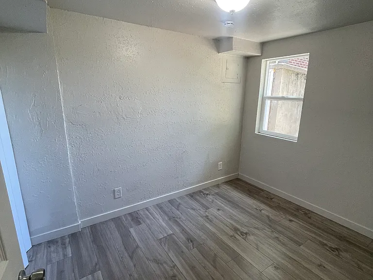 2915 Madison Ave #2 — Photo 7