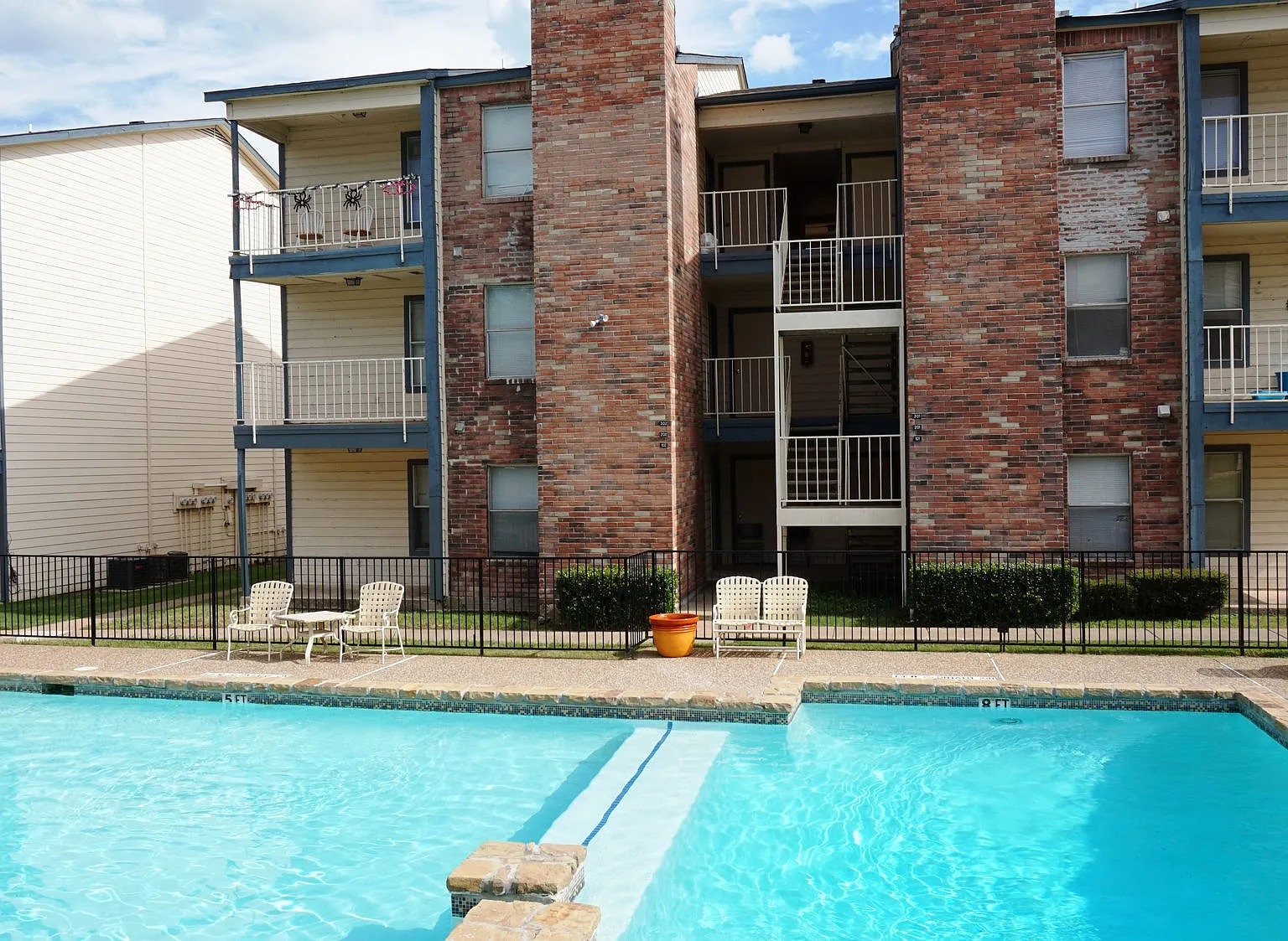 Easton Parc — Photo 2