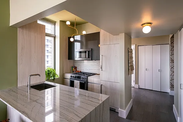 Rented by Greystar | media 3