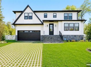 149 Palisade Ave, Cresskill, NJ 07626
