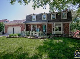 2306 SW Brookfield St, Topeka, KS 66614