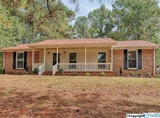 409 Cloverleaf Dr, Athens, AL 35611