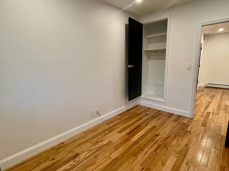 1045 Revere Ave #2 — Photo 3