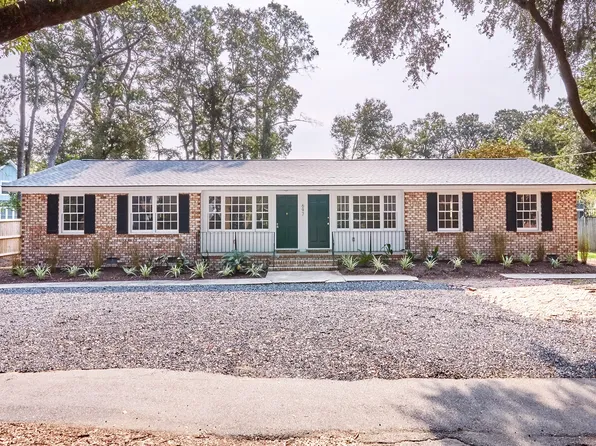 697 Fort Johnson Rd #A, Charleston, SC 29412