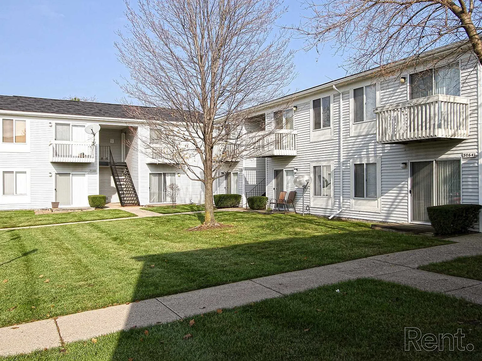 Springfield Village — Photo 4
