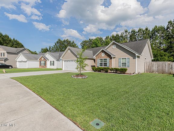 3rd image of 2004 W T Whitehead Drive
