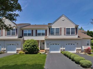 2305 Rockledge Ct, Wappingers Falls, NY 12590