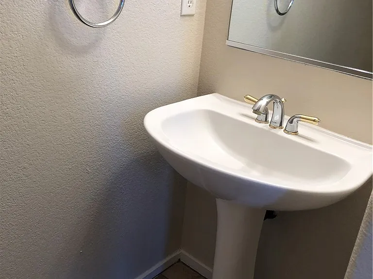 9724 Sandmist Ave — Photo 13