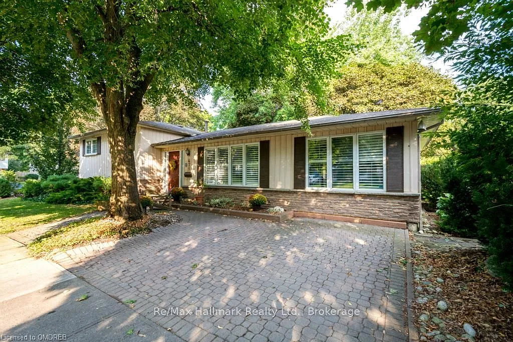 3 bed, $4,100 — Photo 1