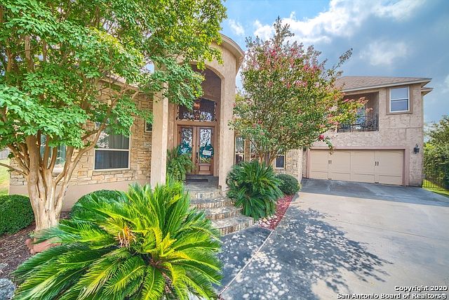 1st image of 2679 Fairwood Dr