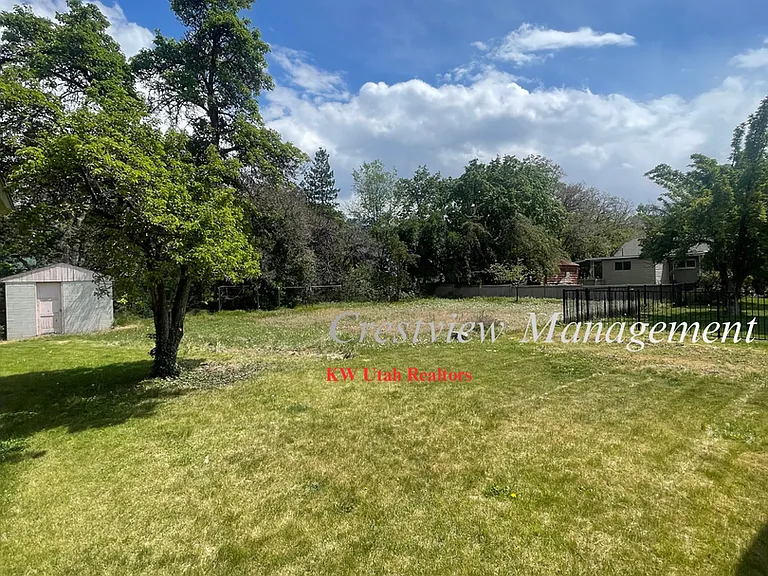 2225 E Fardown Ave — Photo 15
