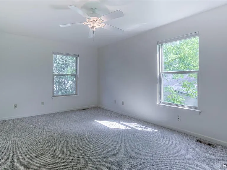 3930 Dunning Rd — Photo 31