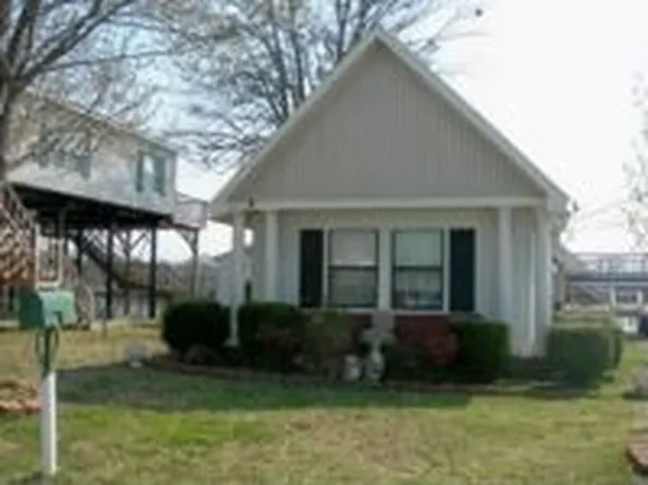 1078 Dorothy Ann Ln, Saltillo, TN 38370