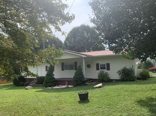 2836 6th Ave E, Big Stone Gap, VA 24219