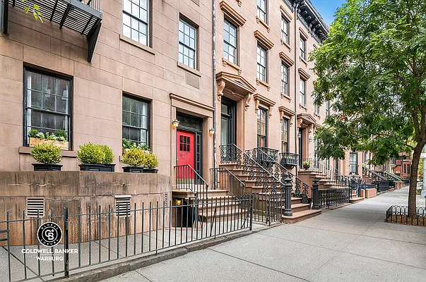 Sold by Coldwell Banker Warburg | media 6