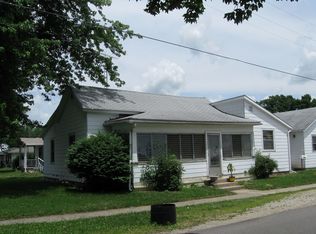 140 Cedar St, Albany, IN 47320
