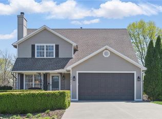 14922 Forest View Cir, Bonner Springs, KS 66012