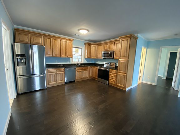 4th image of 206 Archery Ln