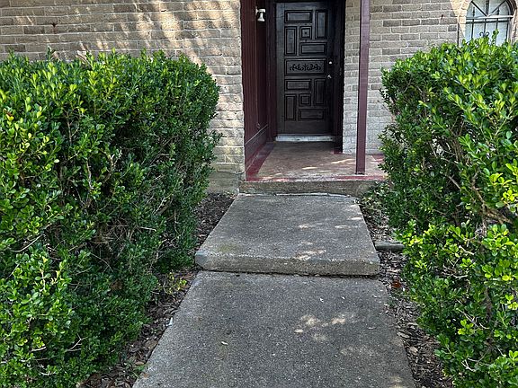 4th image of 6011 Trailview Dr