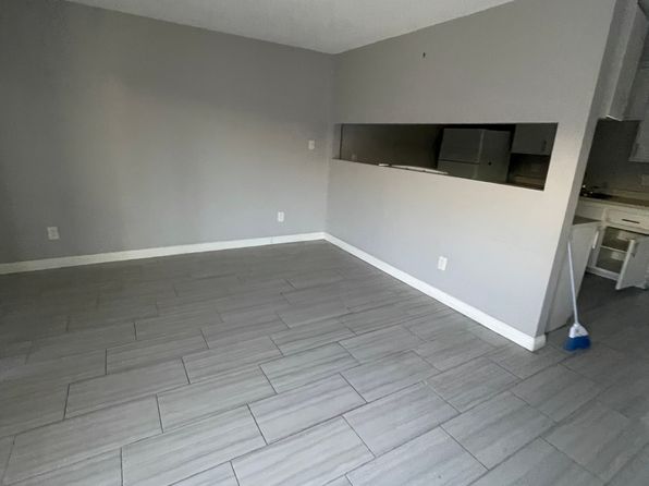 5114 Oakland St #207