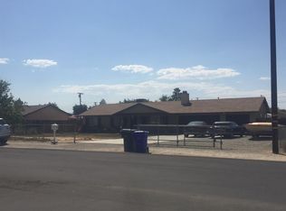 12592 Redwing Rd, Apple Valley, CA 92308