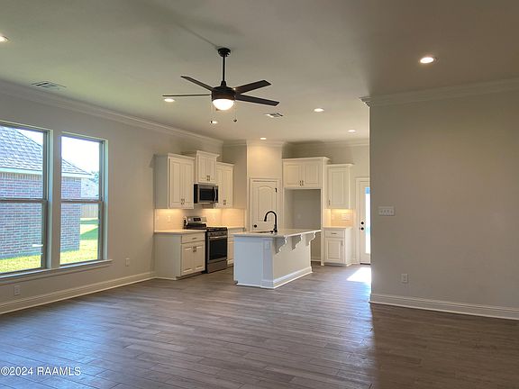 3rd image of 309 Appleby Way