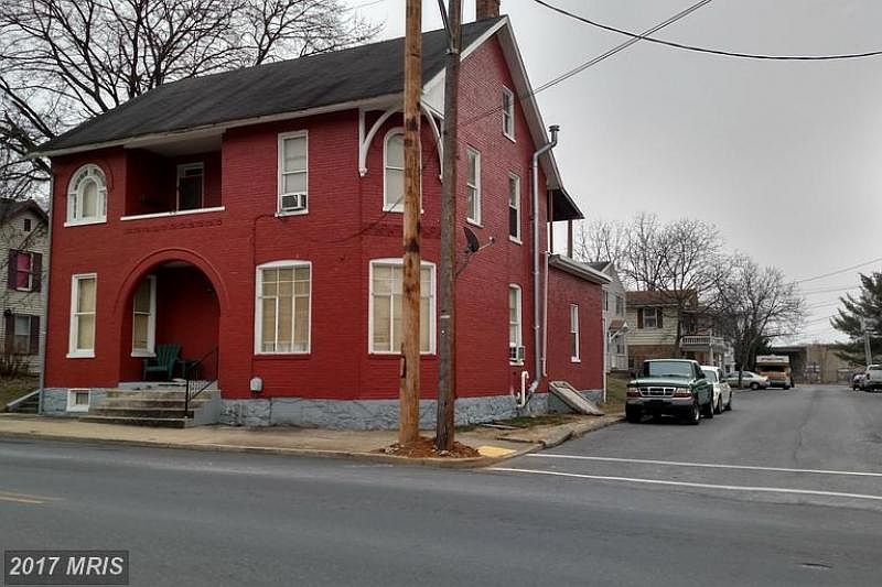 2nd image of 800 Broad St