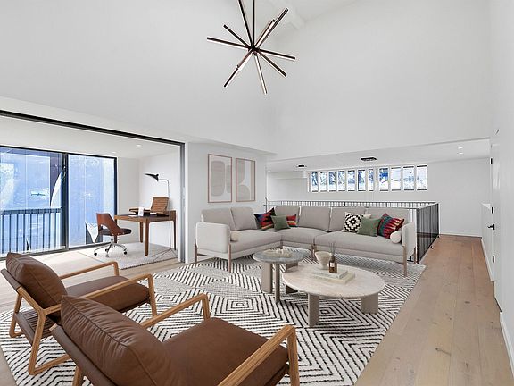 3rd image of 328 Rennie Ave #0048c08bd