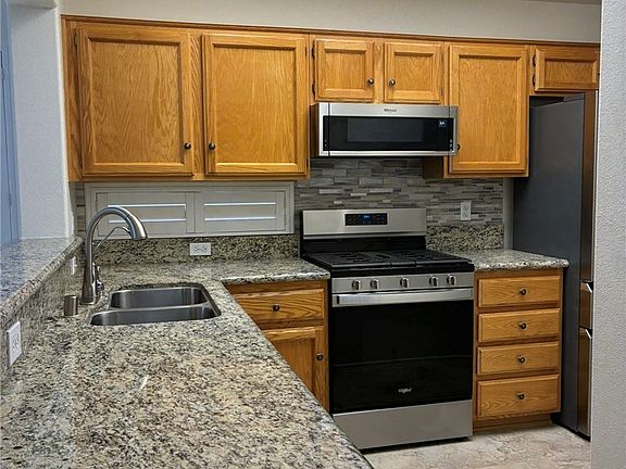4th image of 2150 Point Mallard Dr