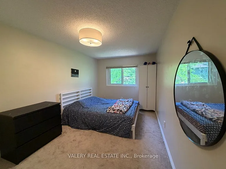 4662 Kingston Rd — Photo 2