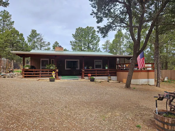 10 Calle Dorada, Tijeras, NM 87059