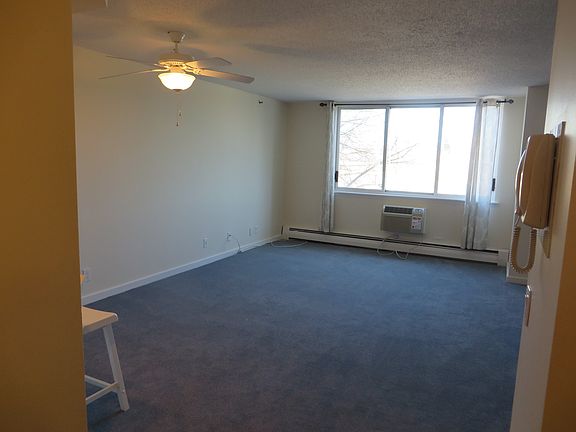 5th image of 14 Nosband Ave APT 2D