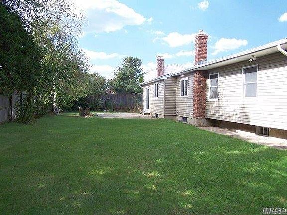 2nd image of 256 Clarinet Ln