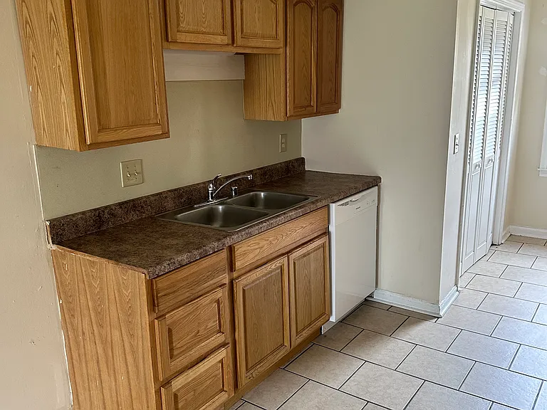 1287 Barnwood Ct #C — Photo 16