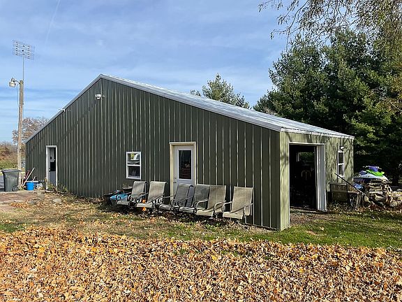 3rd image of 1288 Kreigh Ln