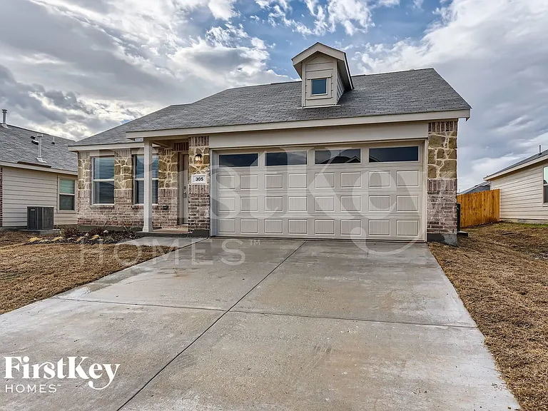 305 Dry Canyon Way — Photo 1