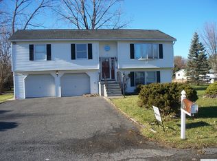 4 Constantine Ct, Athens, NY 12015