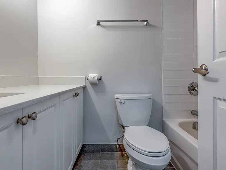 1650 Sheppard Ave E — Photo 23