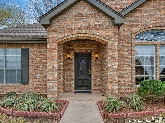 3rd image of 1758 Sunnybrook Dr